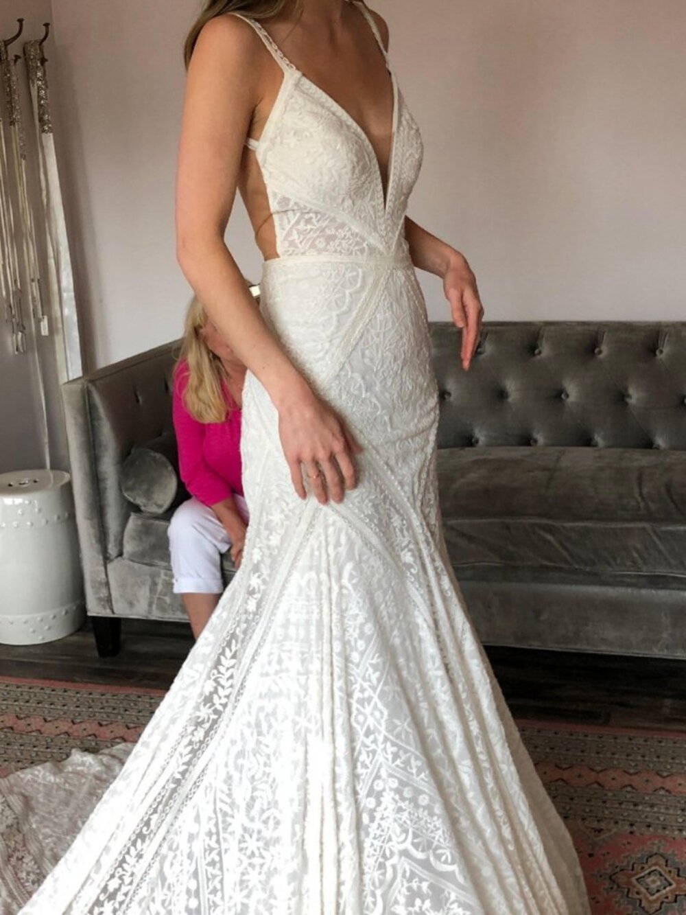 Rue De Siene Tulum Wedding Gown Size 10 - Picture 5 of 13